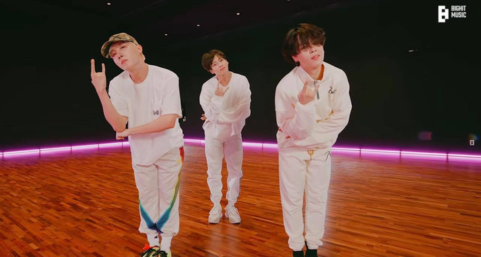  J-Hope, Jimin và Jungkook trong video.