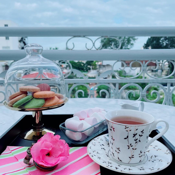 View toàn thành phố cực đẹp trong một tiệc trà chiều nhẹ nhàng.