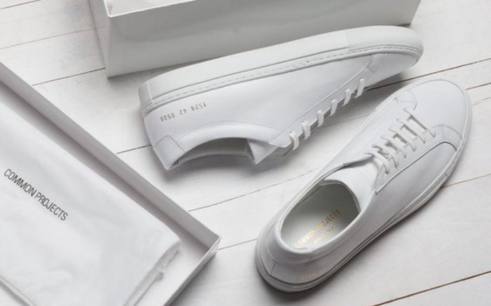 7 mẫu giày thể thao trắng kinh điển mà mọi tín đồ thời trang đều muốn sở hữu Ảnh 2