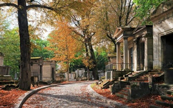 6 nghĩa trang đẹp tựa công viên thu hút nhiều du khách Ảnh 2