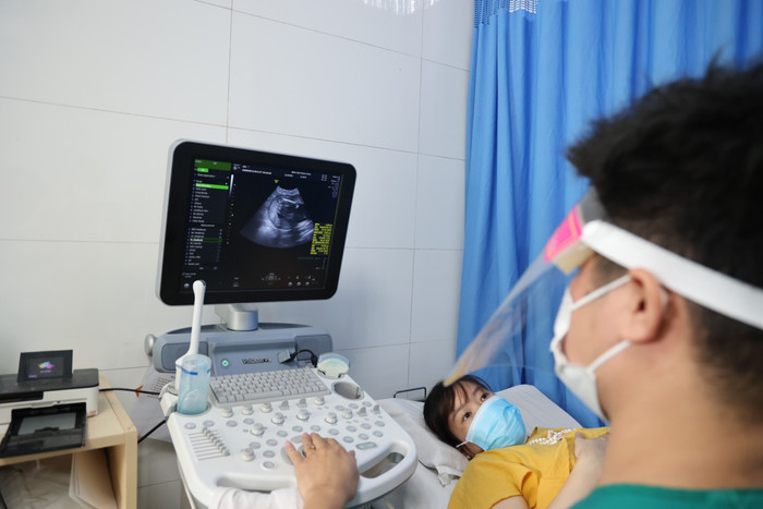 Siêu âm thai cũng là một bước quan trọng trong việc đảm bảo các điều kiện để thai phụ được tiêm vắc xin.