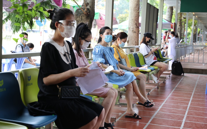 Hà Nội: Hơn 1.000 phụ nữ mang thai bắt đầu đi tiêm vaccine phòng Covid-19 Ảnh 2