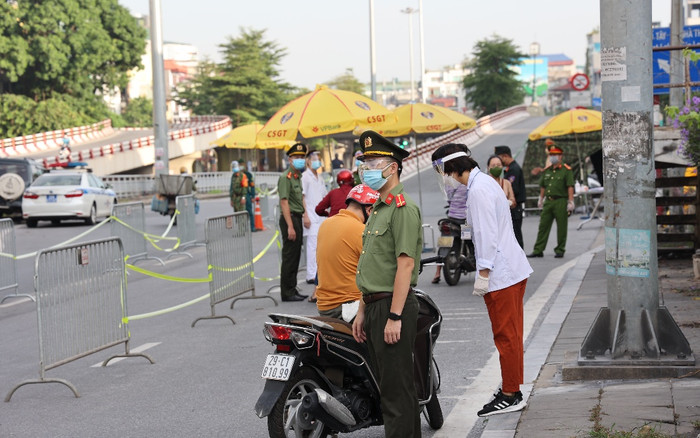 Hà Nội: Cách ly 14 ngày một xã hơn 9.300 dân thuộc huyện 'vùng xanh', xét nghiệm toàn bộ người dân ở đây Ảnh 2