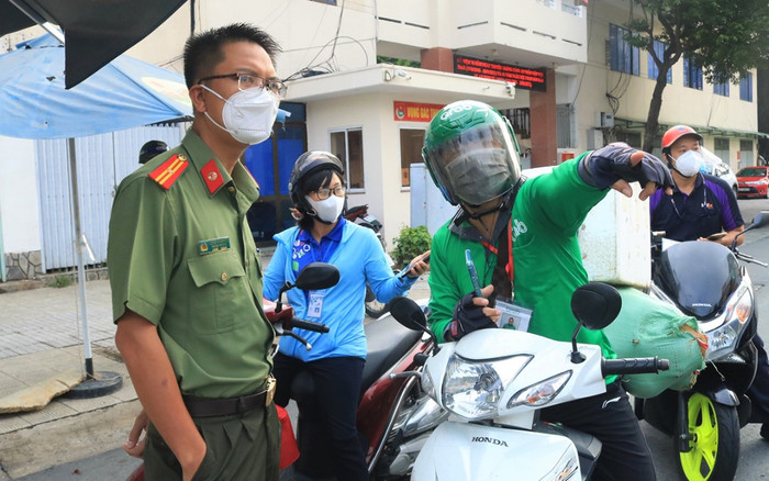 Shipper tại TP.HCM được hoạt động liên quận, huyện vào lúc nào? Ảnh 2