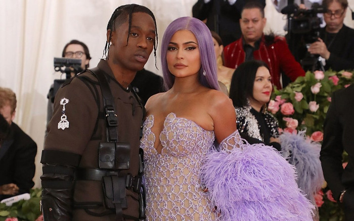 12 trang phục đôi khiến báo chí tốn giấy mực nhất trong lịch sử Met Gala Ảnh 2