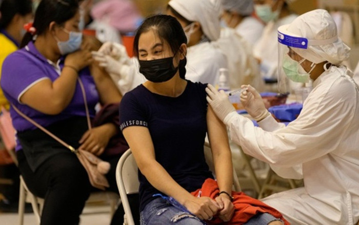 Thái Lan ưu tiên kết hợp Sinovac - AstraZeneca để tăng tốc tiêm chủng Ảnh 2