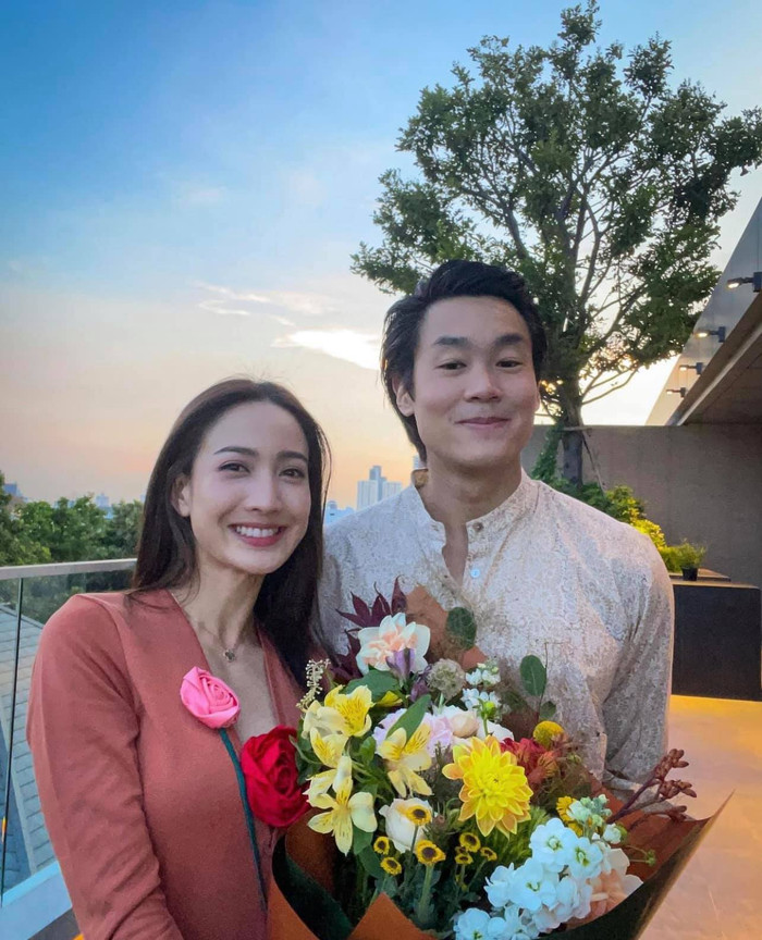Thực hư việc nữ diễn viên Thái Lan Taew Natapohn được bạn trai đại gia cầu hôn sau 1 năm mặn nồng? Ảnh 9