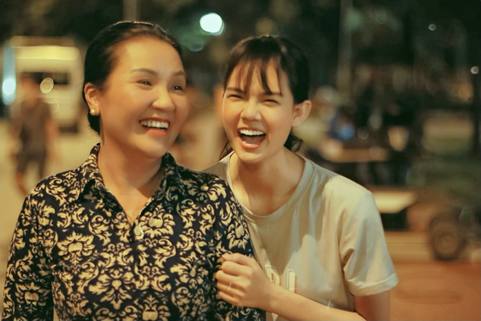 Diễn viên Ngọc Trinh bất ngờ tái xuất sau thời gian cạo đầu quy y, còn cân hẳn 2 vai chính trong phim mới Ảnh 13