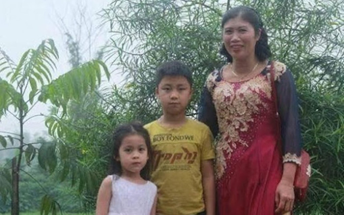 Bé gái nhờ chú họp phụ huynh hộ, cô giáo nhìn thấy chú liền lộ rõ biểu cảm 'có nằm mơ cũng không ngờ tới' Ảnh 2