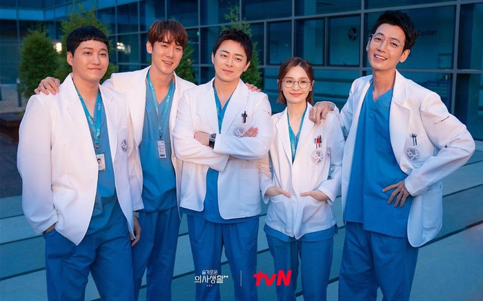 Phim 'Hospital Playlist 2' kết thúc với rating 'khủng' nhưng sẽ không có mùa 3? Ảnh 8