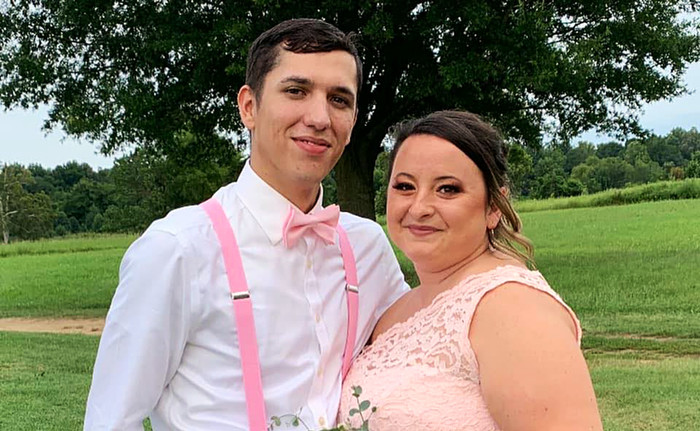 Samantha Wendell hạnh phúc bên vị hôn thê chưa bao lâu thì qua đời vì Covid-19.