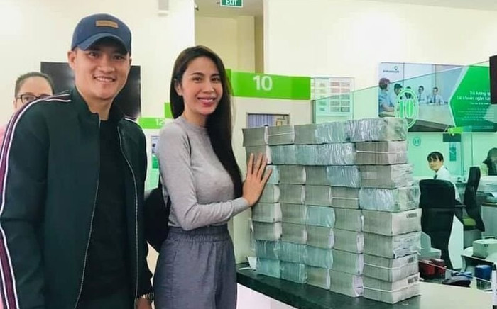 Dân mạng trước 'giờ G' Thủy Tiên - Công Vinh sao kê: Người mất ăn mất ngủ, người đi chợ từ sớm để hóng! Ảnh 2