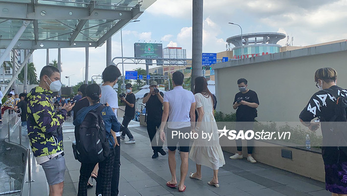 Công Vinh và Thủy Tiên xuất hiện