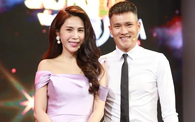 Độc quyền: Công Vinh tiết lộ lý do vì sao livestream rầm rộ ở ngân hàng giữa '1001 cách' sao kê Ảnh 2