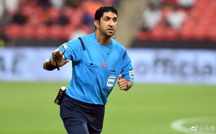 Trọng tài bắt trận Trung Quốc vs Việt Nam: Cái tên từng khiến thầy trò HLV Park Hang Seo buồn vui lẫn lộn Ảnh 2