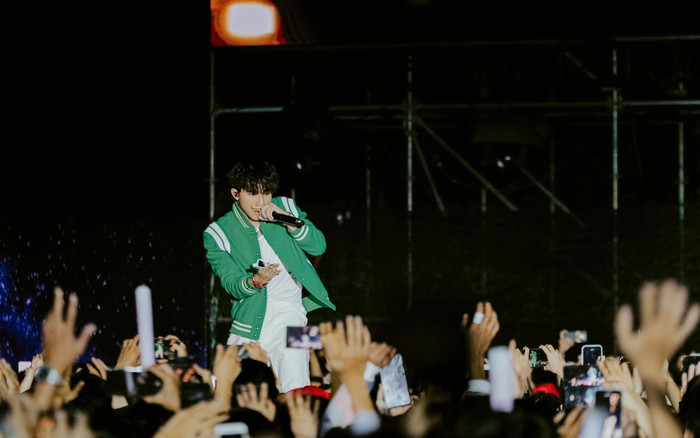 Hỏi fan có yêu mình không, Sơn Tùng bất ngờ nhận về câu trả lời 'không còn gì để nói' Ảnh 6