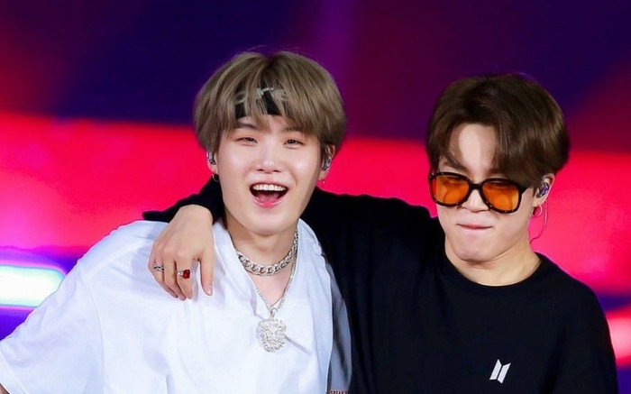 Suga và Jimin (BTS) không hẹn mà gặp rinh thành tích solo cùng lúc trên nền tảng quốc tế Ảnh 2