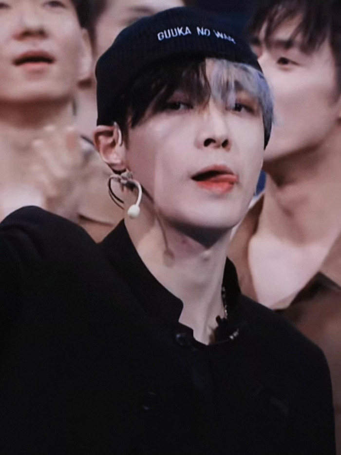 Vì sao Vương Nhất Bác và Lay Trương Nghệ Hưng hot nhất Street Dance 4? Ảnh 10