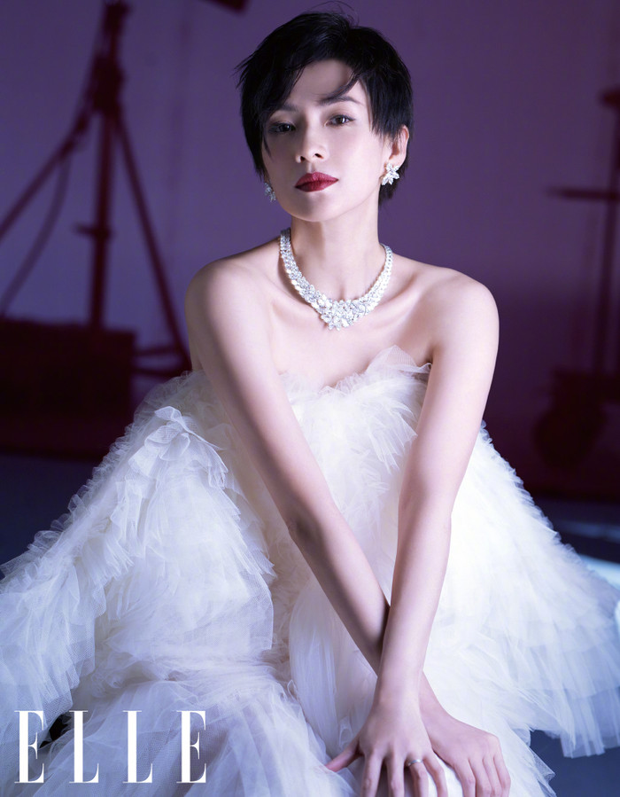 Lần xuất hiện này của Chương Tử Di nhằm đẩy bìa cho thương hiệu trang sức xa xỉ Harry Winston ở thị trường Trung Quốc 