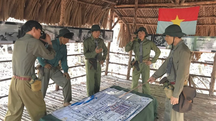 Những ai yêu thích loại hình du lịch có thể tìm hiểu về kiến thức lịch sử hào hùng của ông cha ta thì khu di tích Chiến khu rừng Sác rất phù hợp đấy.