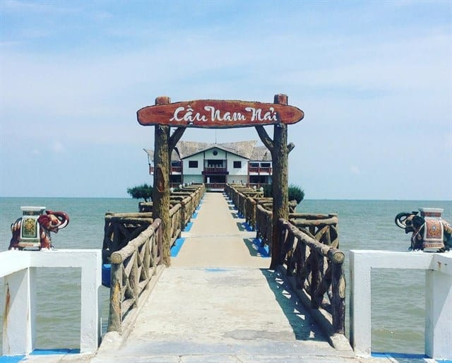 Nơi đây còn có vô số cảnh quan cực kỳ lý tưởng để các bạn trẻ 'check in' sống ảo.