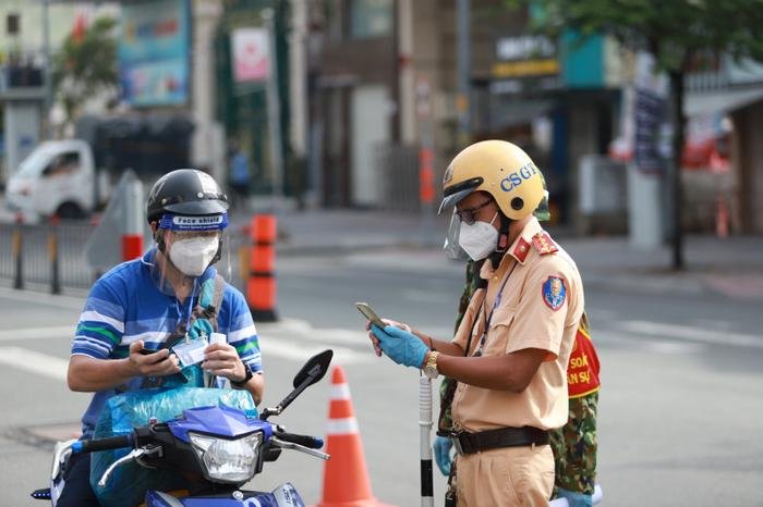 TP.HCM phát hiện 135 F0 lưu thông trên đường, trong đó 33 trường hợp đã khỏi bệnh Ảnh 2