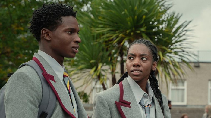 'Sex Education 3': Phức tạp, hỗn loạn và ngập tràn mâu thuẫn y chang nội tâm của tuổi trưởng thành Ảnh 13