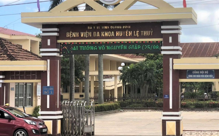 Nữ giáo viên ở Quảng Bình tiêm 2 mũi vaccine cách nhau 10 phút Ảnh 2
