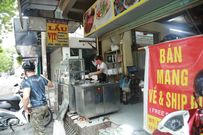 Hà nội đang dần nới lỏng các hoạt động sau thời gian siết chặt vì dịch bệnh.