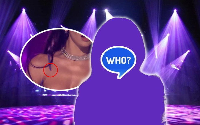 Biểu diễn quá sung, nữ ca sĩ bất ngờ bị đứt dây áo ngay trên sân khấu Ảnh 2