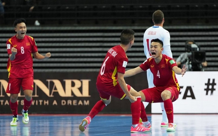 Tuyển futsal Việt Nam xuất sắc vào vòng knock-out World Cup Ảnh 2
