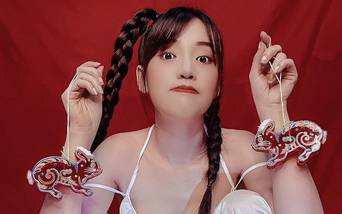 Puka hóa chị Hằng, hờ hững khoe vai trần đón Trung thu Ảnh 2