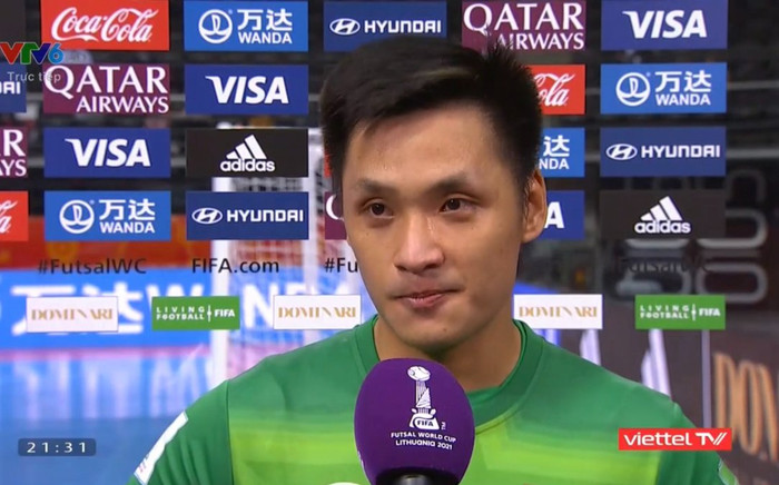 'Người hùng' Hồ Văn Ý rơm rớm nước mắt nói về chiến tích ở World Cup Ảnh 2