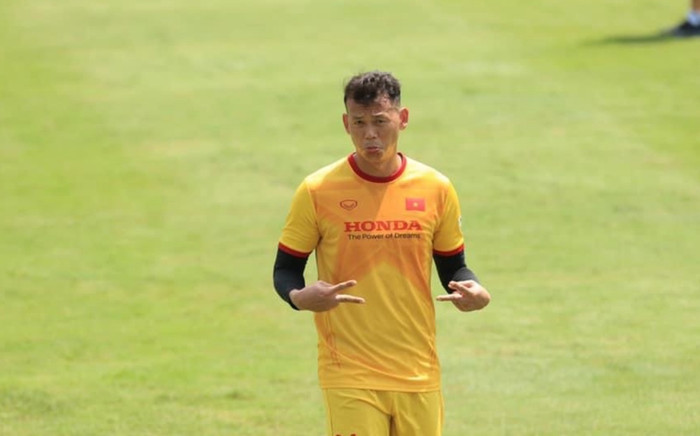 Thủ môn Bùi Tấn Trường: Hôm qua nói không cần nổi tiếng, hôm nay cho ra mắt logo riêng Ảnh 2