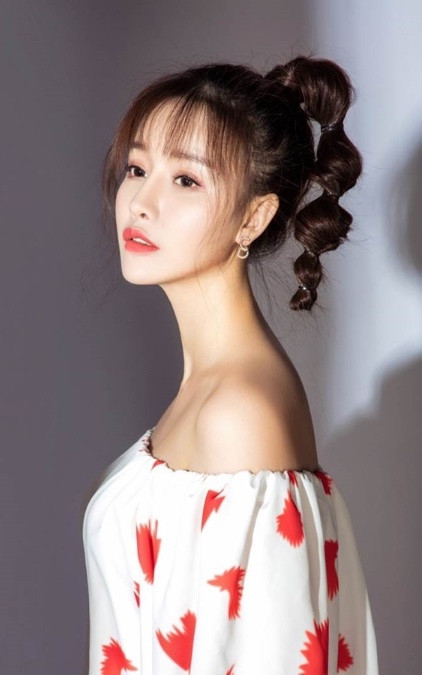 Cao Lưu thừa nhận, nhiều lần cô đã nghĩ tới cái chết. Nhưng nghĩ đến người thân, bạn bè và người hâm mộ ở bên cạnh nên nữ diễn viên đã không làm điều dại dột.