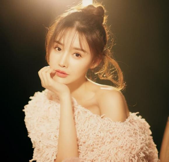 Cao Lưu vốn là một nữ diễn viên sở hữu nhan sắc xinh đẹp ngọt ngào của Cbiz.