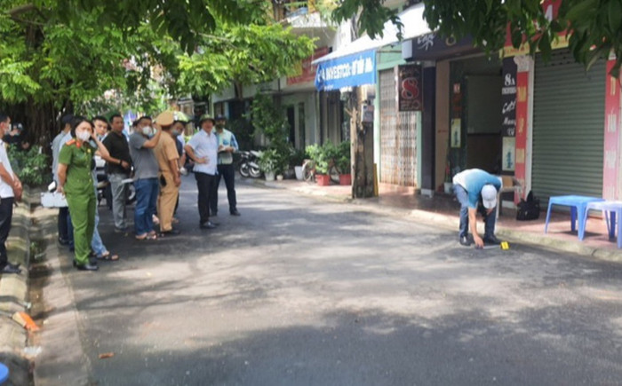 Hải Phòng: Một thành viên nhóm phát quà từ thiện bị thương sau tiếng súng nổ Ảnh 2