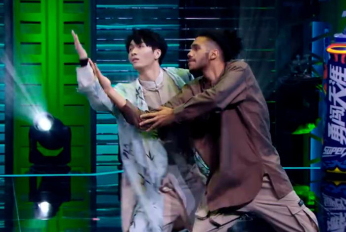 Đây là lí do khiến Vương Nhất Bác 'tâm phục khẩu phục' khi 'gà' của mình thua Ảnh 4