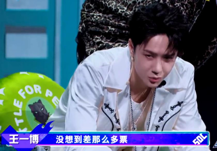 Đây là lí do khiến Vương Nhất Bác 'tâm phục khẩu phục' khi 'gà' của mình thua Ảnh 10