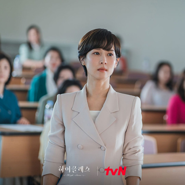 Song Yeo Wool không hề lo sợ, cô sẵn sàng nghiêng chiến 