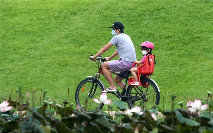 Quận đầu tiên tại TP.HCM cho phép người dân được đến công viên luyện tập thể dục, thể thao Ảnh 2