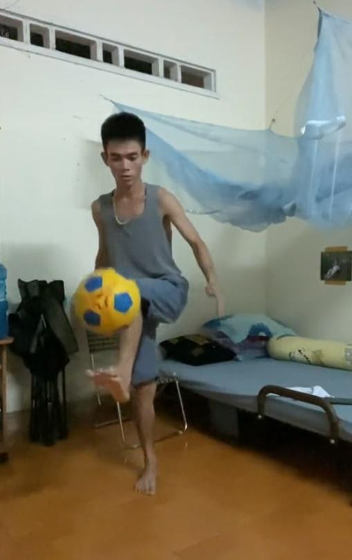 Soytiet lần đầu khoe phòng trọ sống cùng bạn gái, tiết lộ cuộc sống hiện tại Ảnh 6