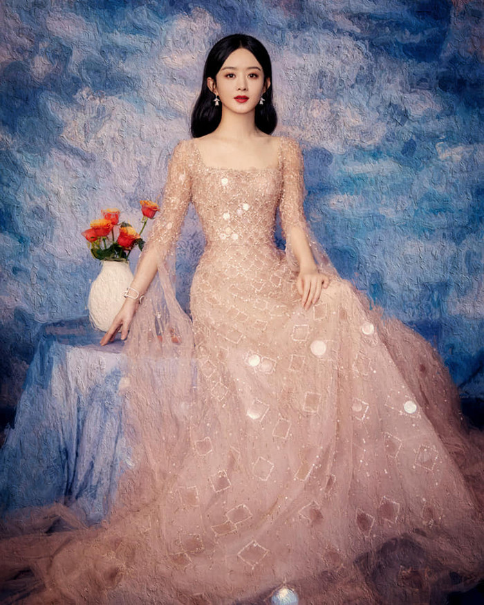 Được biết đây là bộ váy cưới mới nhất nằm trong BST Xuân/Hè 20211 của hãng Georges Hobeika