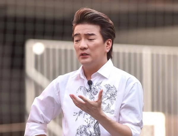 Đàm Vĩnh Hưng phản ứng gay gắt trước tin đồn thất thiệt