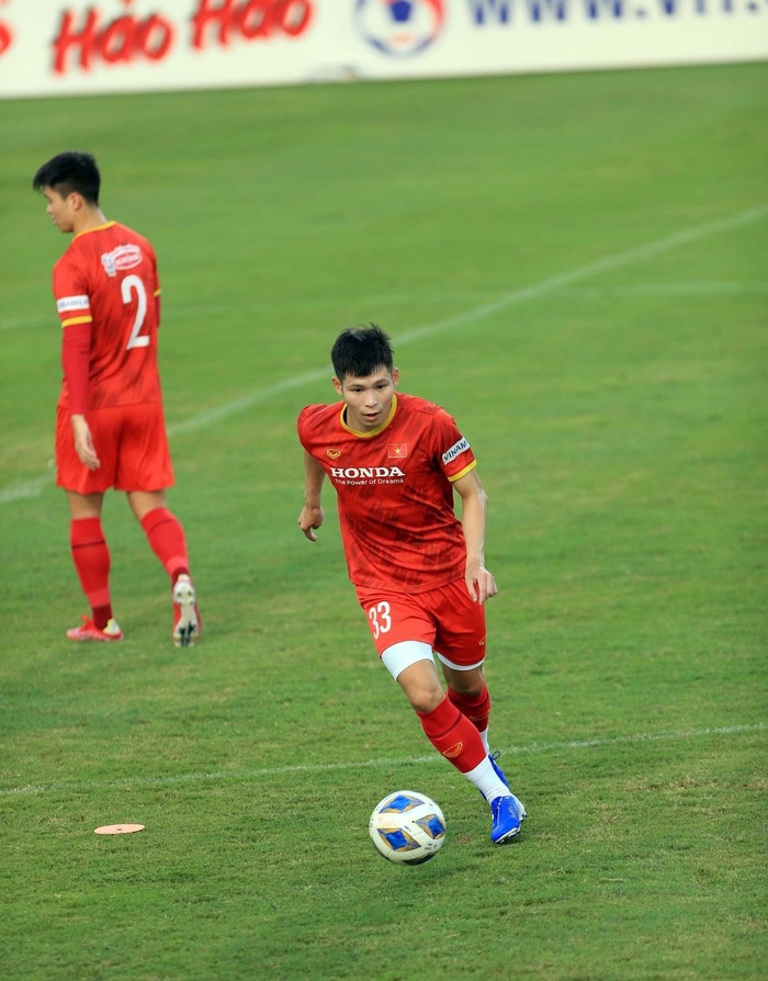 Liễu Quang Vinh từng ồn ào khi yêu diễn viên Lê Ngọc Trinh. Sau đó, Ngọc Trinh tố Liễu Quang Vinh ngoại tình gây xôn xao dư luận cách đâu không lâu. Ảnh: VFF