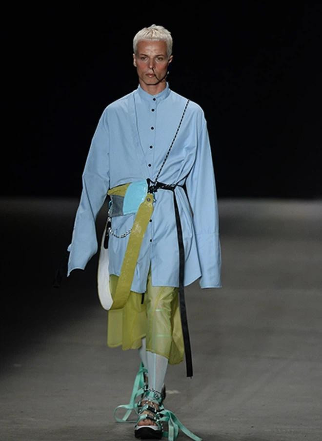 Tales Soares khi bắt đầu phần diễn của mình