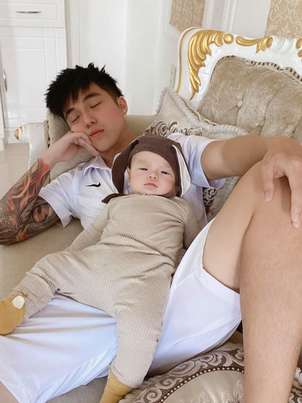 Một nam ca sĩ bất ngờ thông báo bị Covid-19, sau đó 'quay xe' tiết lộ chỉ là trò đùa Ảnh 8