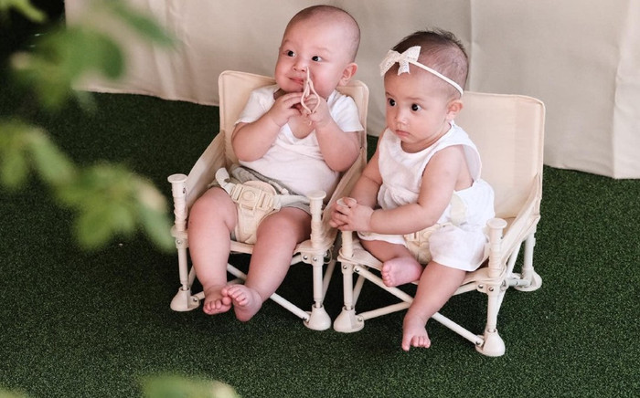 Mới gần 1 tuổi, Hà Hồ đã để cặp song sinh tự lập nhưng phải lên mạng xin bí quyết vì các con biếng ăn Ảnh 2