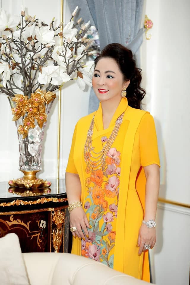 CEO Nguyễn Phương Hằng