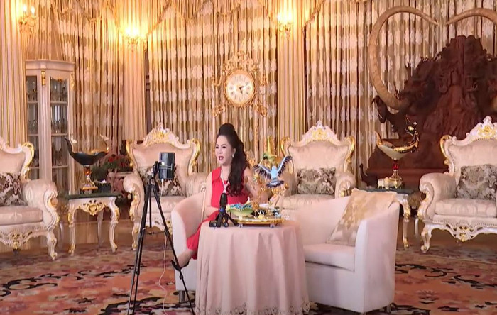 Bà Nguyễn Phương Hằng trong livestream ngày 23/9